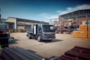 ​Značka nákladních vozů Daimler Truck FUSO představí na veletrhu bauma 2025 tři varianty vozu Canter