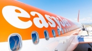 Easyjet odstavil všechna letadla, Gatwick zavře jeden z terminálů