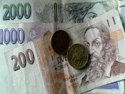 České firmy své závazky loni hradily za dva a půl měsíce