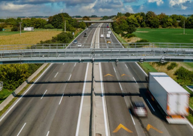 Výběr mýta na Slovensku za pololetí klesl o 1,6 procenta na 120,4 milionu eur
