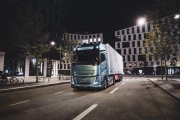 ​Volvo Trucks a šéfkuchař Marcus Samuelsson se spojili, aby snížili emise z přepravy potravin