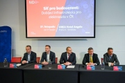 ​Česko patří k nejrychleji rostoucím trhům elektromobility, klíčová je výstavba nabíječek