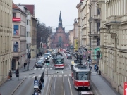 ​Do MHD se vrací cestující, ukazuje to nová statistická ročenka SDP ČR