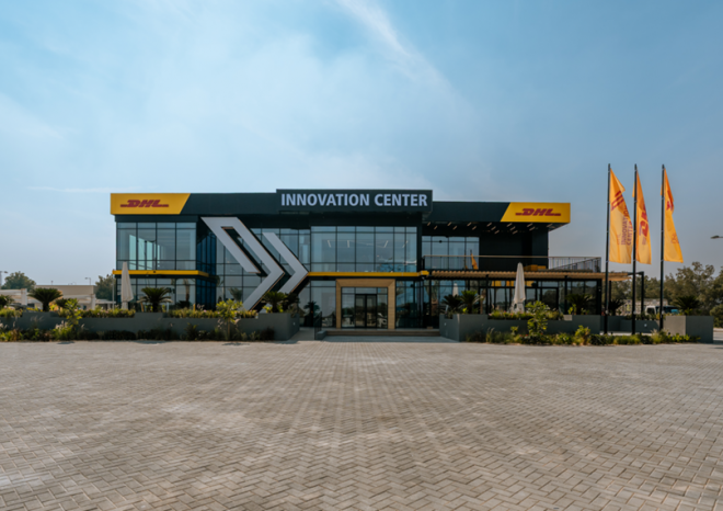 ​DHL otevírá v Dubaji inovační centrum nové generace a buduje nejmodernější sklad pro smluvní logistiku