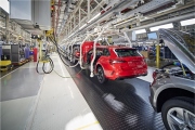 ​Škoda Auto digitalizuje řízení montážních procesů pomocí platformy Aimtec DCIx
