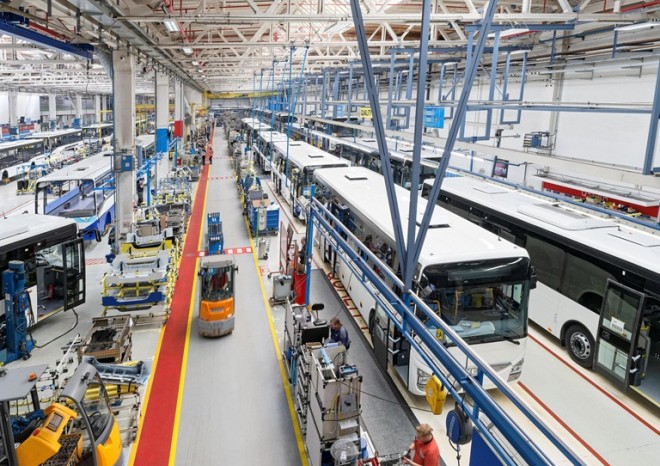 ​AutoSAP: Tuzemská výroba vozidel překonala půlmiliontou hranici o měsíc dříve, rostla i produkce autobusů