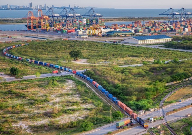​DSV staví multimodální logistiku na pevných základech námořní přepravy
