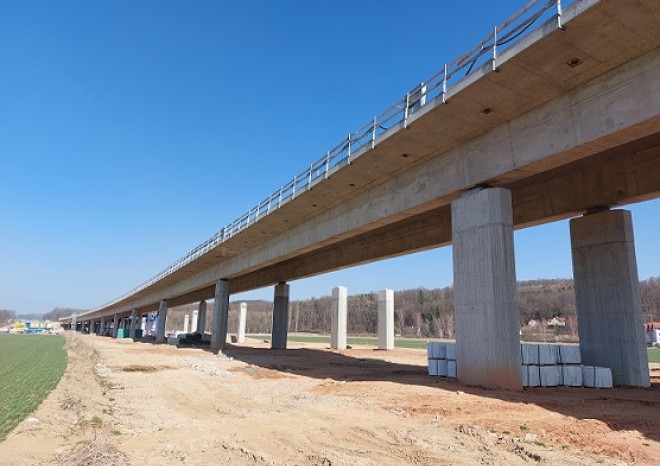 ​Ministerstvo dopravy: Rok 2025 přinese v dopravě řadu novinek